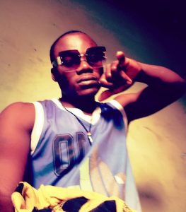 Chris Bee ft Y Celeb - Unipangache Mokomoko ma colo Chris Bee ft Y Celeb - Unipangache Mokomoko ma colo