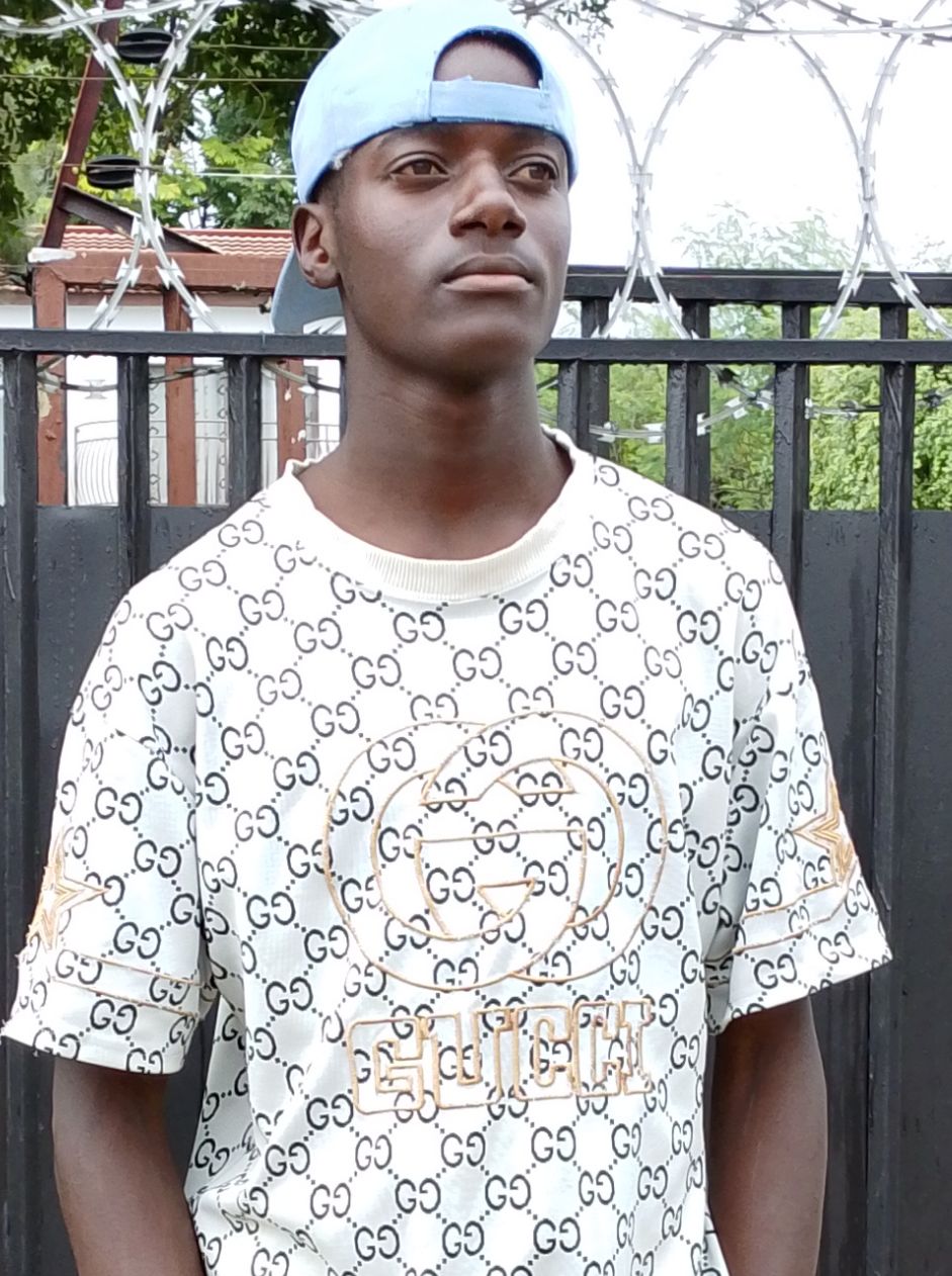 D one Mr Africa – On the Cross